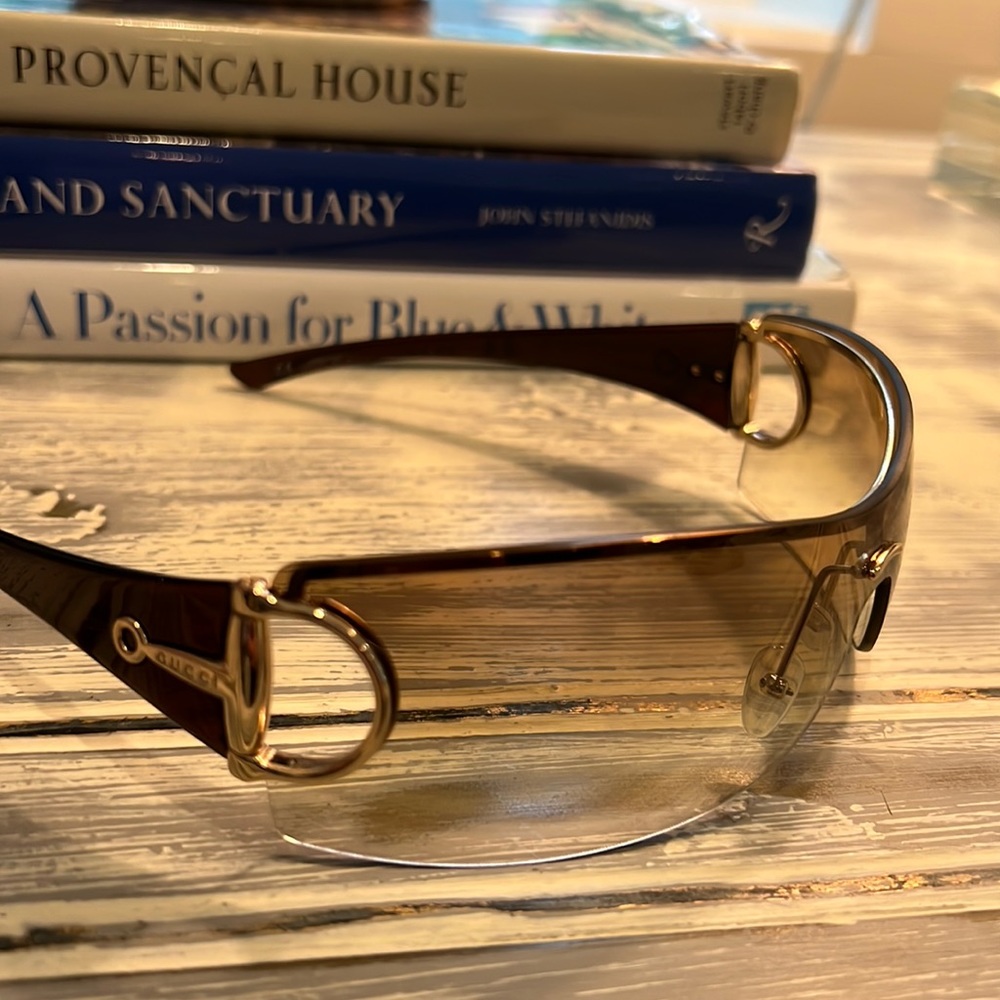 Authentic Gucci Horsebit Sheild Sunglasses, GG2712, excellent used condition
